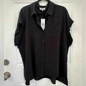 Calvin Klein Women’s  Casual Black Button Down Shirt, Size 1X NWT